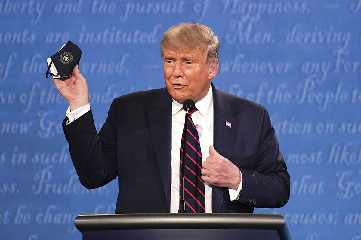 Trump mocks